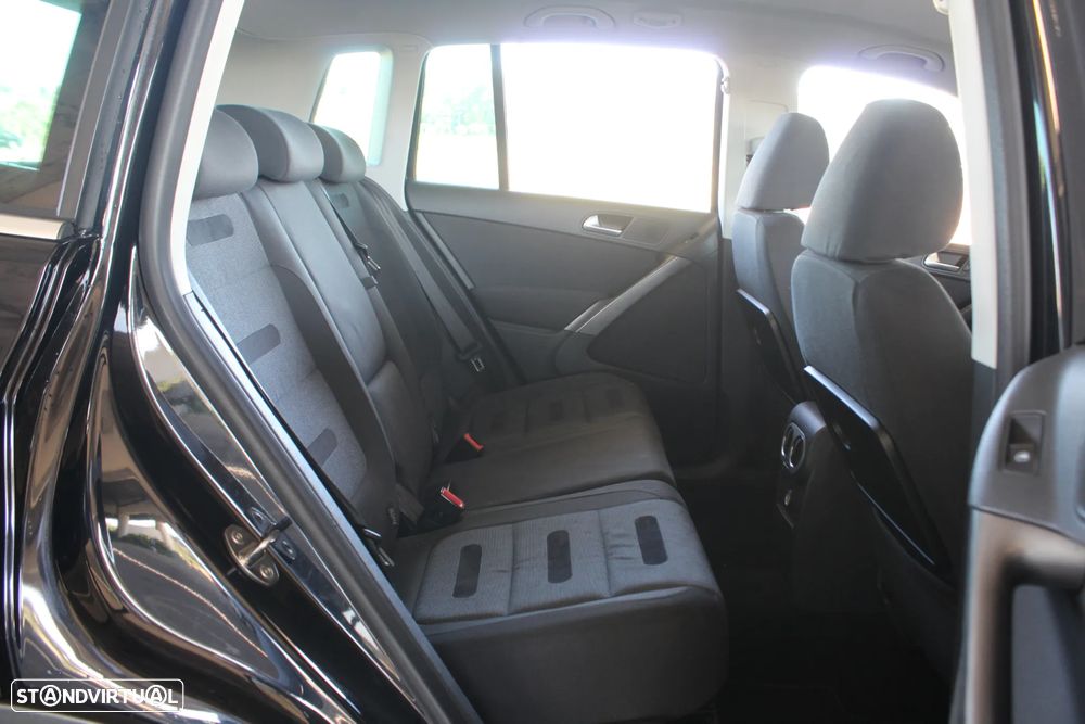 VW Tiguan 2.0 TDI Sport 4Motion - 33