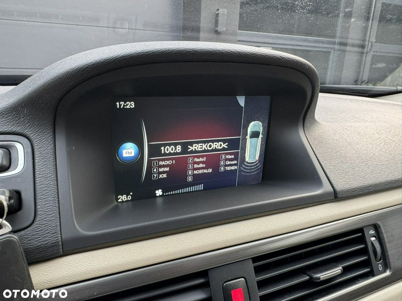Volvo XC 70 - 25