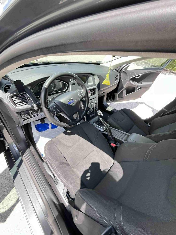 Volvo V40 D2 Base - 5