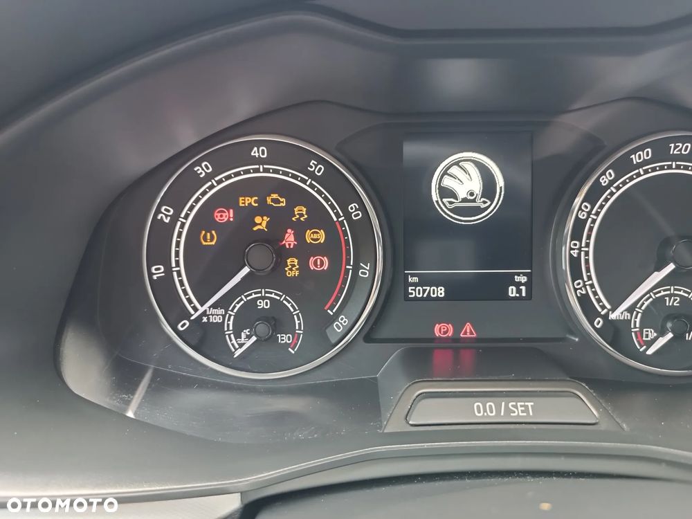 Skoda Kamiq 1.0 TSI Clever - 10