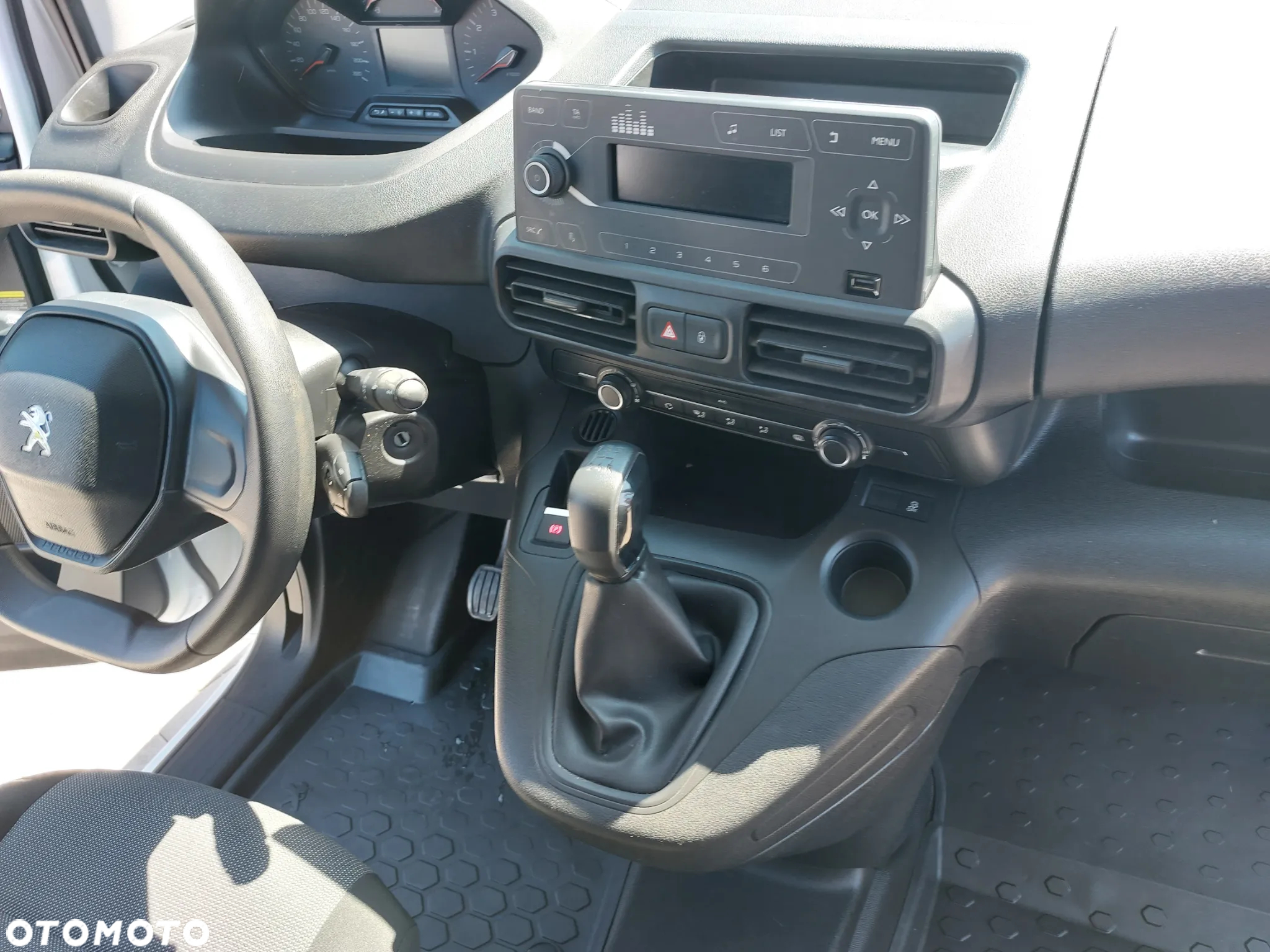 Peugeot Partner - 26