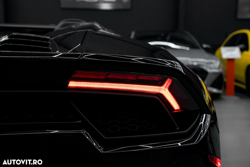 Lamborghini Huracan LP 610-4 Spyder - 6