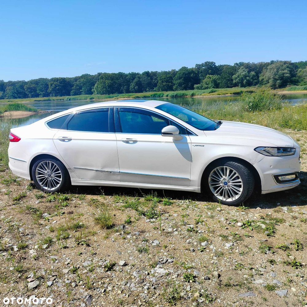 Ford Mondeo - 4