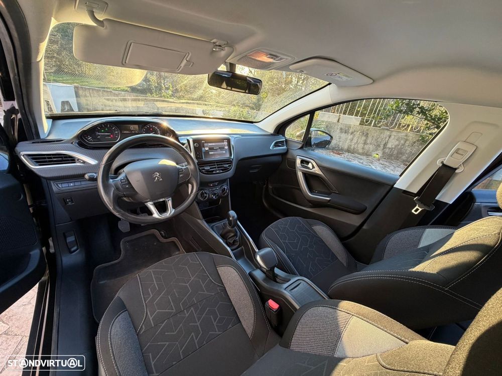 Peugeot 2008 1.2 PureTech Active - 8