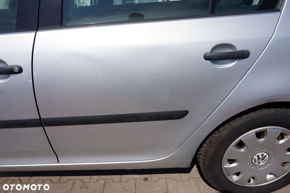 DRZWI TYLNE LEWE GOLF V 5D HB LA7W  SREBRNY VOLKSWAGEN 2003-2009 - 2