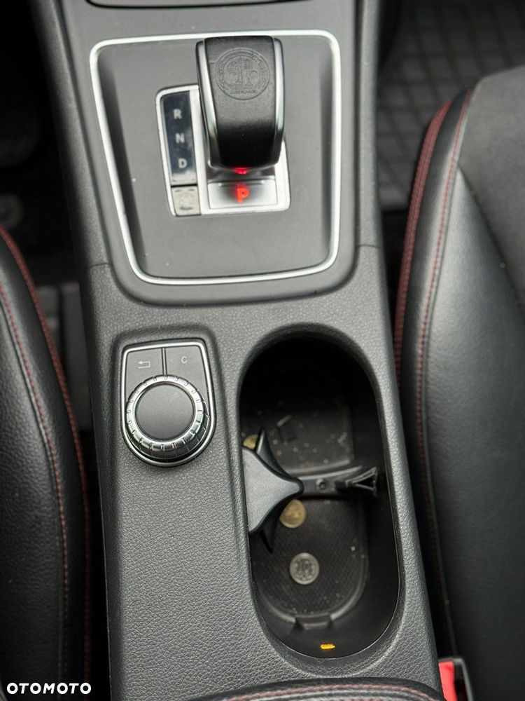 Mercedes-Benz CLA 45 AMG 4-Matic - 31