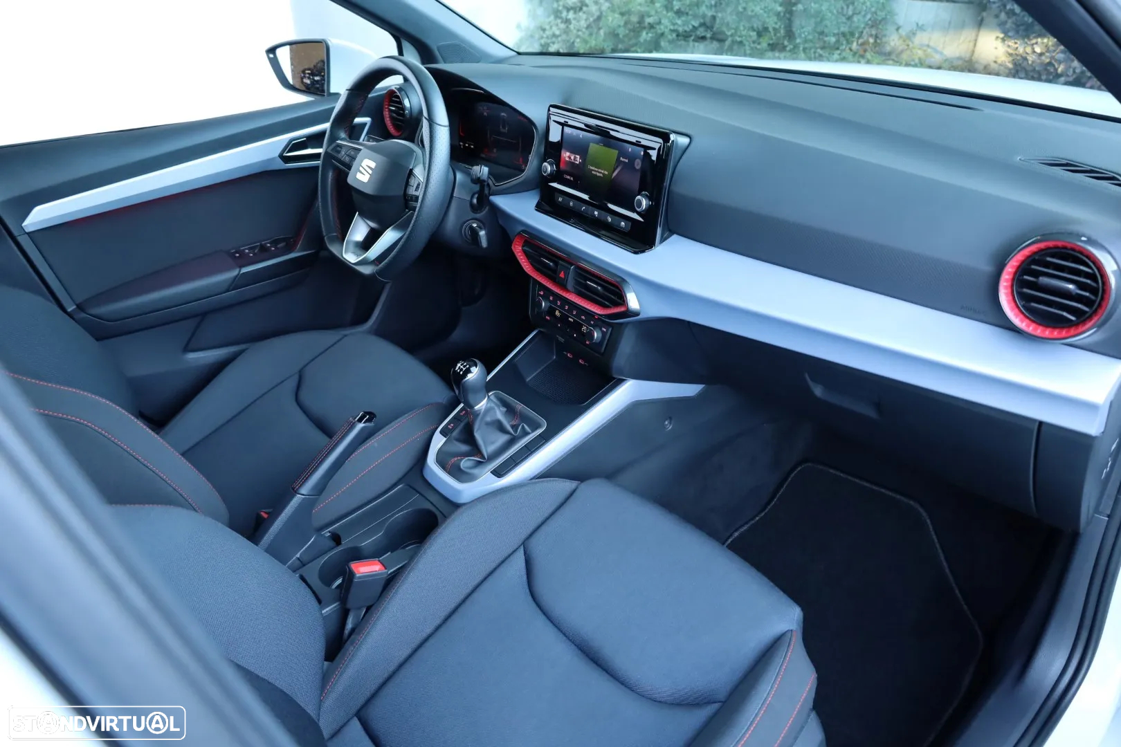 SEAT Arona 1.0 TSI FR - 43