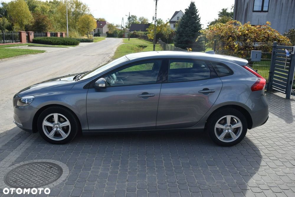 Volvo V40 D2 Kinetic - 8