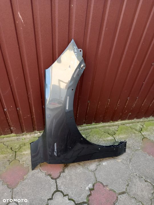 Ford Focus MK4 Active  błotnik przedni prawy przód 18->
