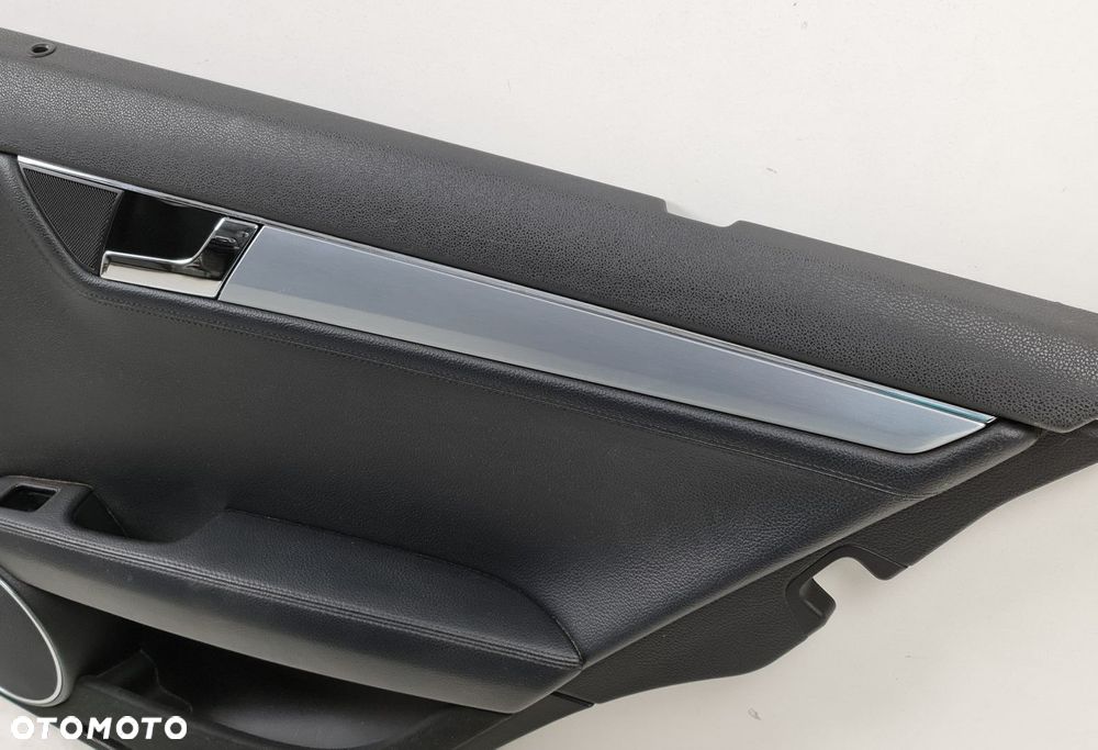 TAPICERKA BOCZEK TYLNY PRAWY TYŁ MERCEDES W204 - 3