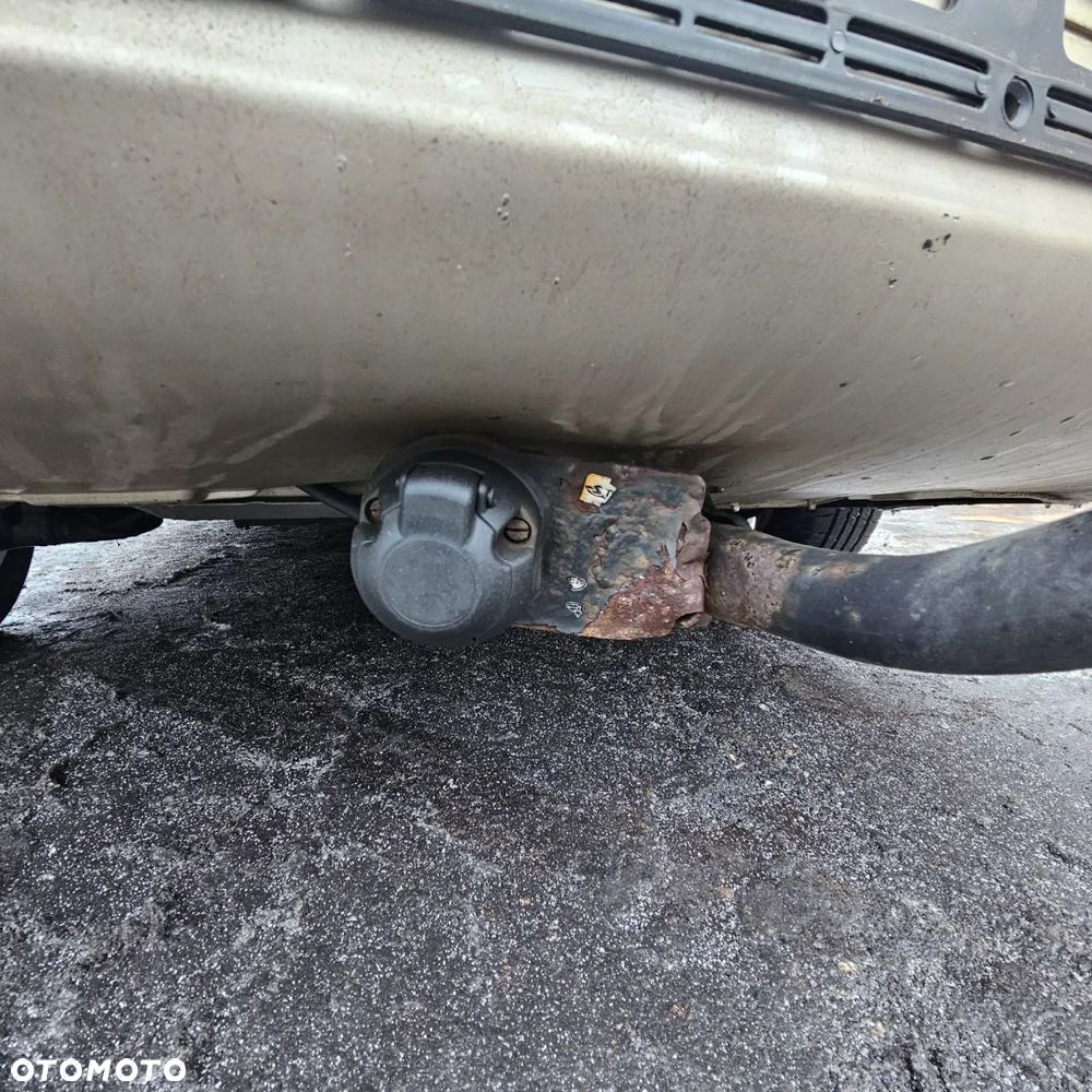 Fiat Linea 1,4 B 57kW / 78 KM (kod lak: 261) pojazd na części: maska, zderzak, drzwi, szyby, lusterka, chłodnica... - 8