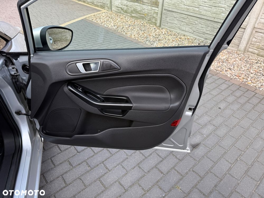 Ford Fiesta - 16