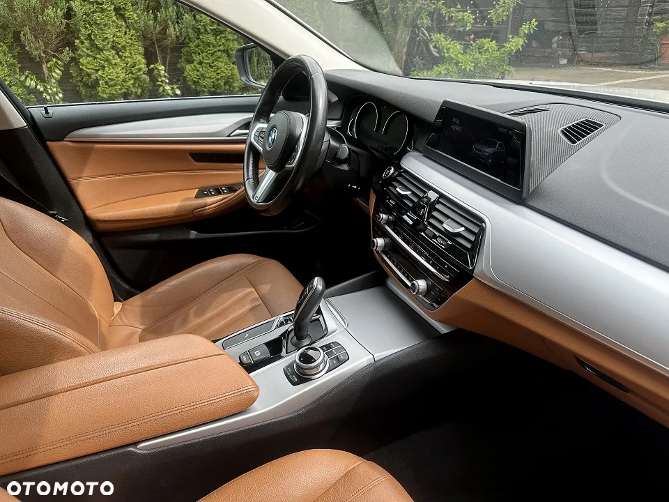BMW Seria 5 520d Sport - 15