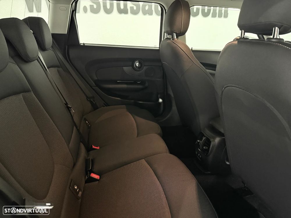 MINI Clubman One D - 17