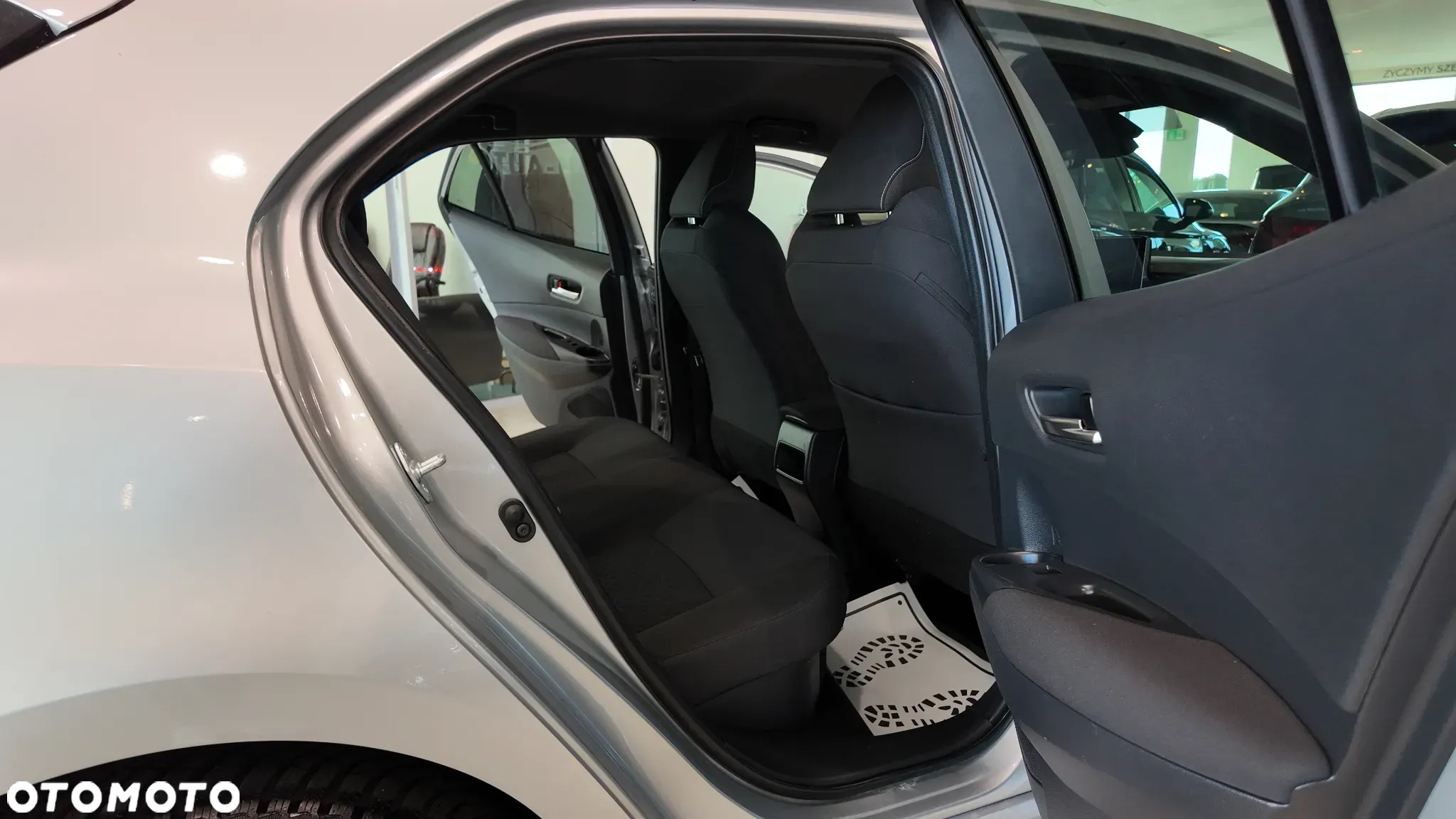 Toyota Corolla 1.8 Hybrid Active - 34