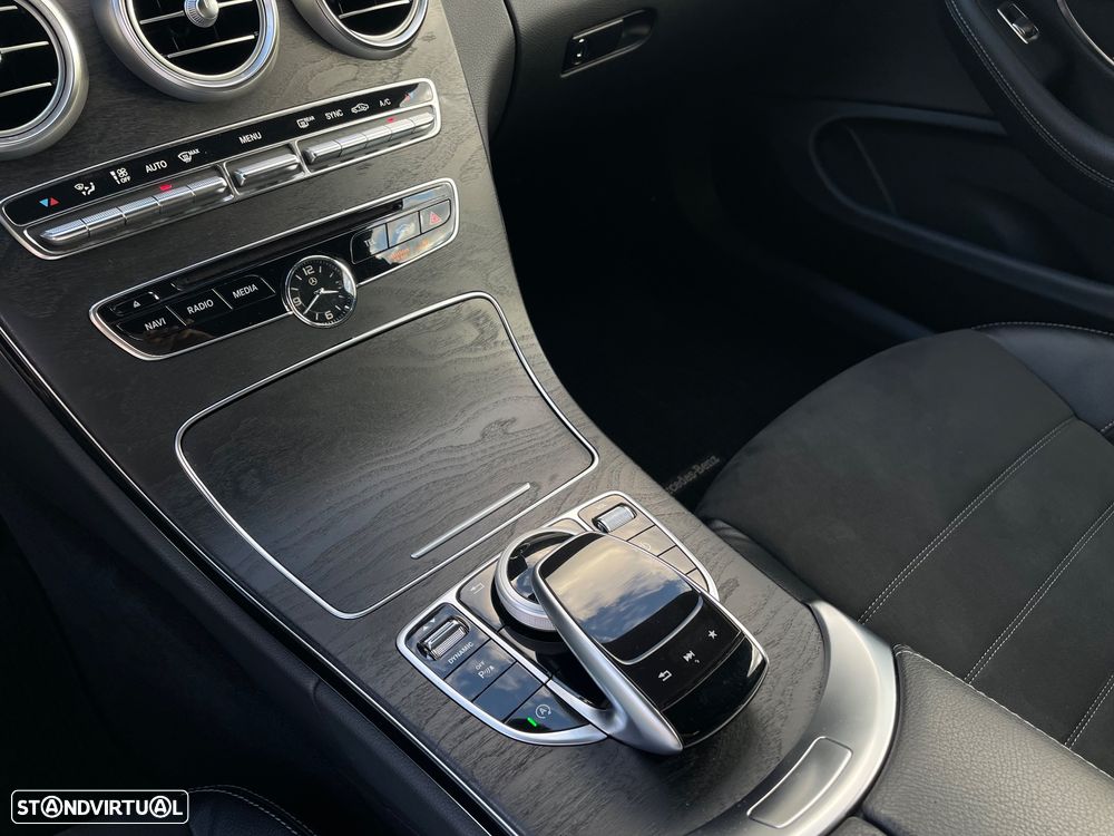 Mercedes-Benz C 220 d Coupe 9G-TRONIC AMG Line - 27