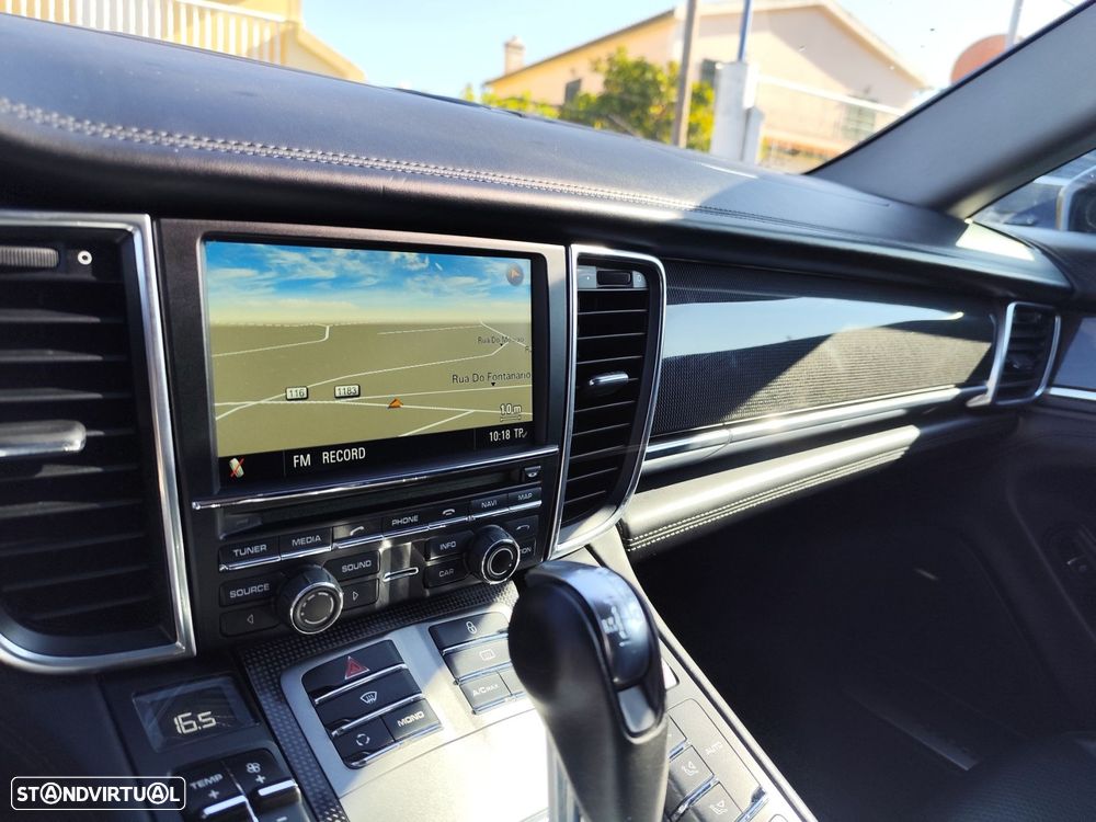 Porsche Panamera - 15