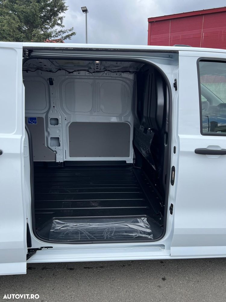 Volkswagen Transporter furgon lung 150cp - 9