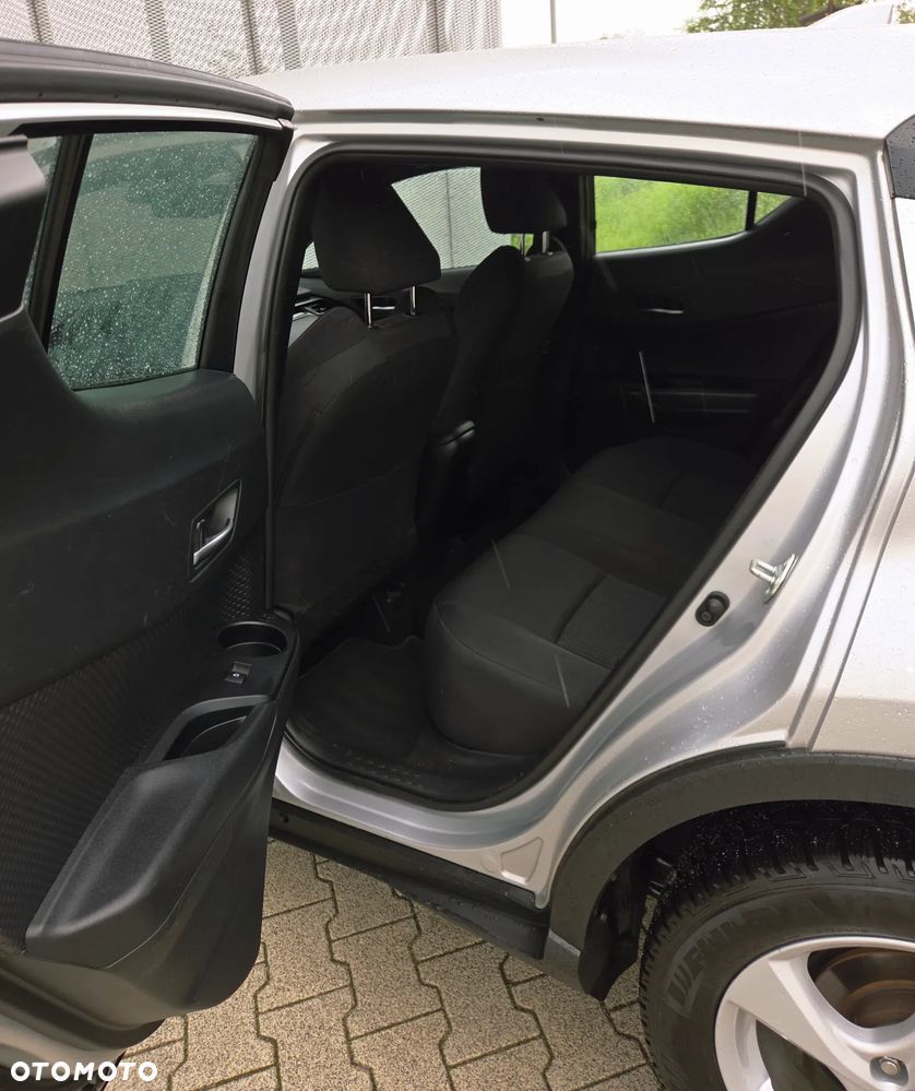 Toyota C-HR 1.2 T Dynamic - 4
