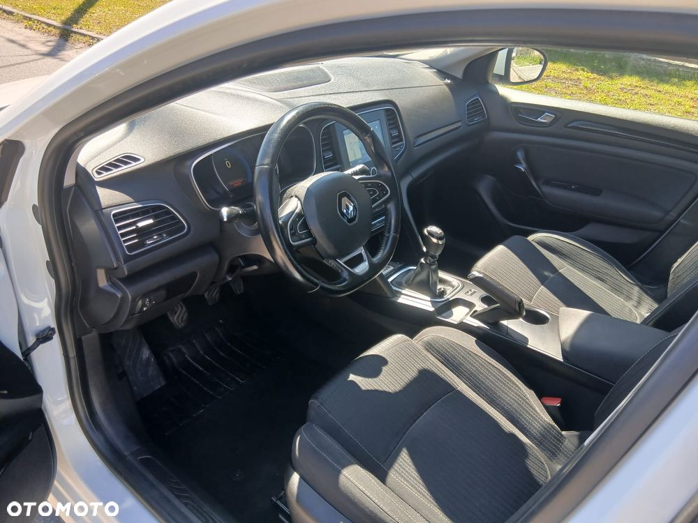 Renault Megane 1.5 dCi Energy Bose EU6 - 15