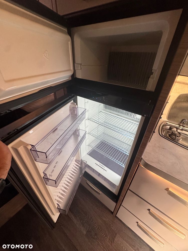 KNAUS LIVE l 700 MEG - 27