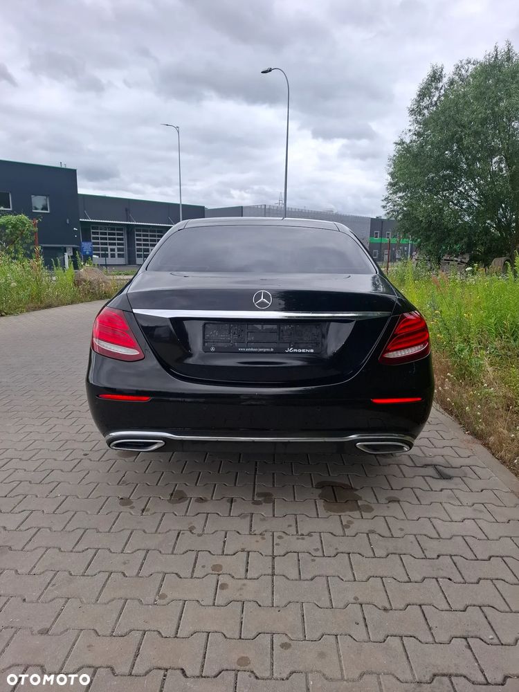 Mercedes-Benz Klasa E 200 d 9G-TRONIC - 7