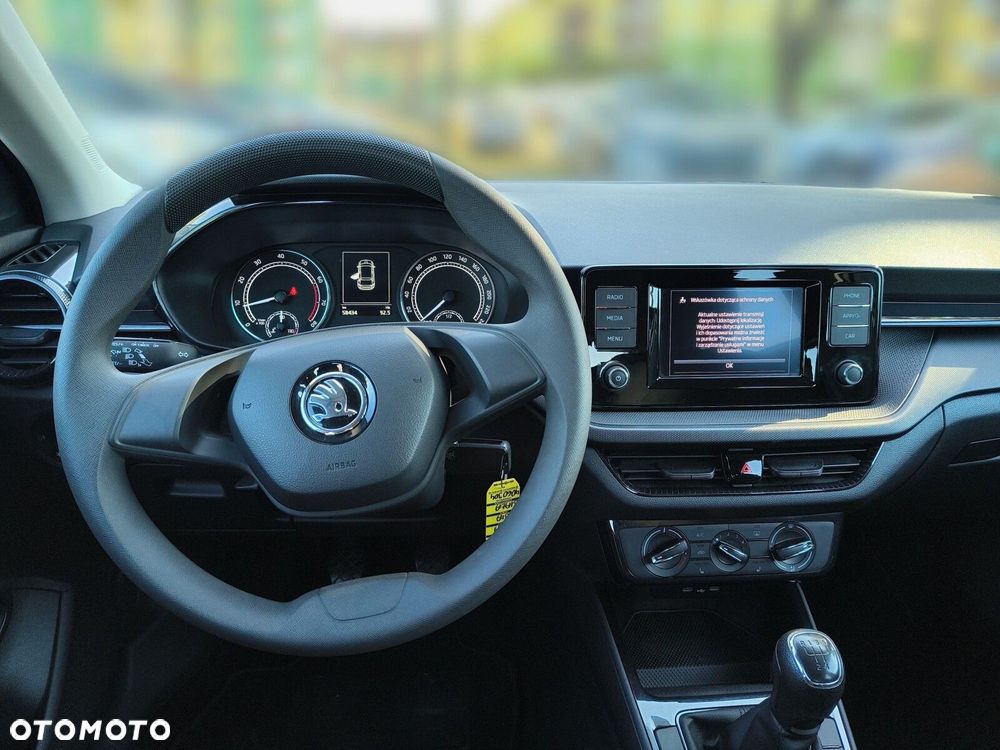 Skoda Fabia - 10