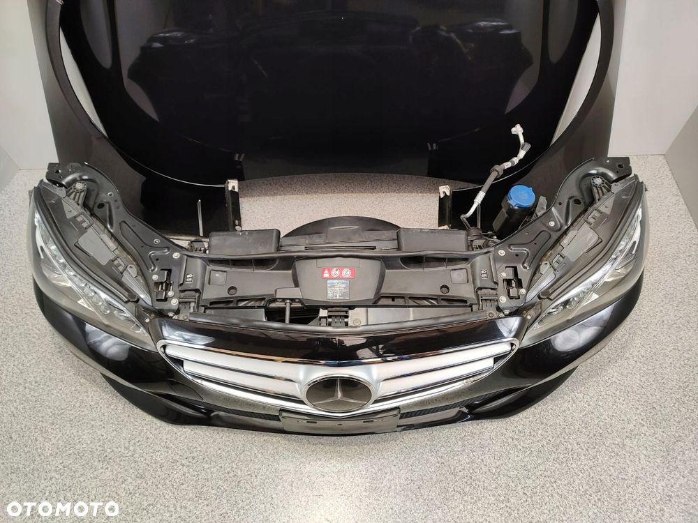 MERCEDES W212 LIFT PRZÓD BŁOTNIKI PAS LAMPY MASKA - 6