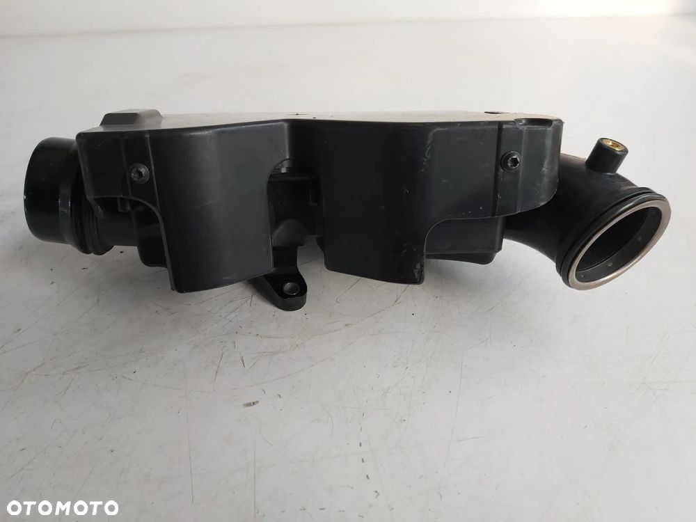 Rezonator tłumik szmerów Mercedes W212 W218 W221 A6421403987 - 6