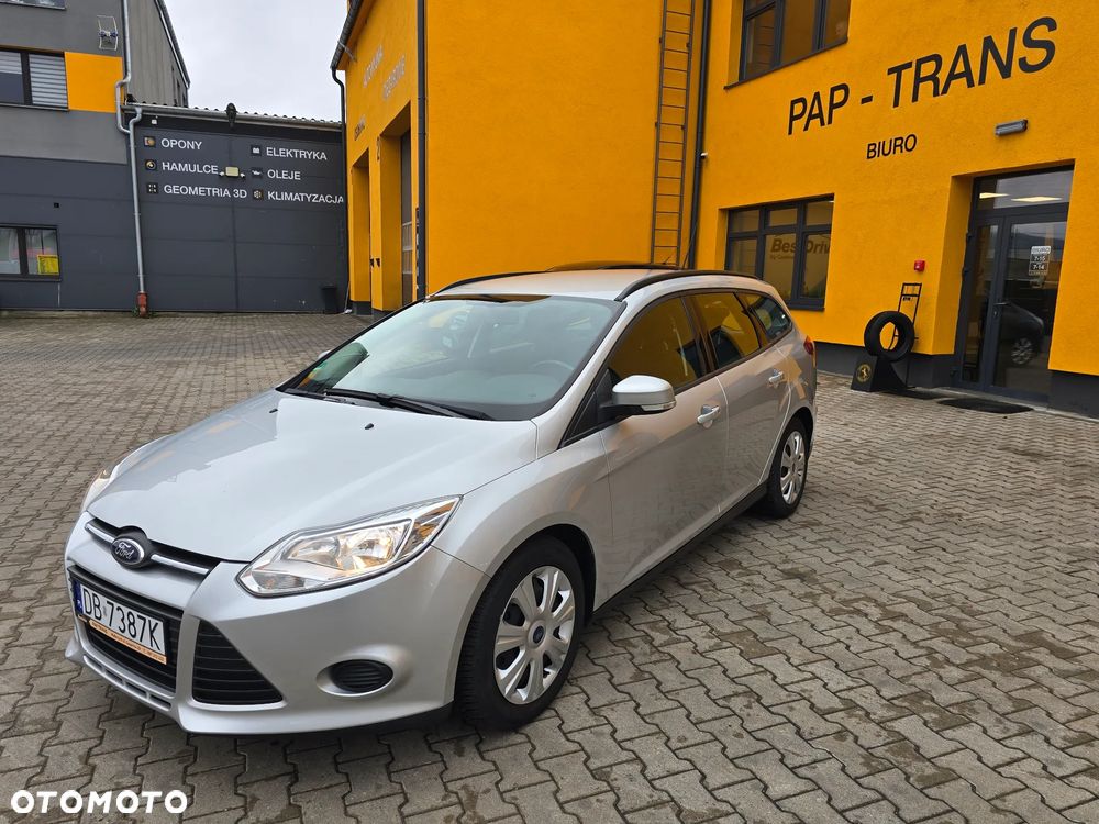 Ford Focus SW ver-1-0-ecoboost-start--stopp--system-trend - 3