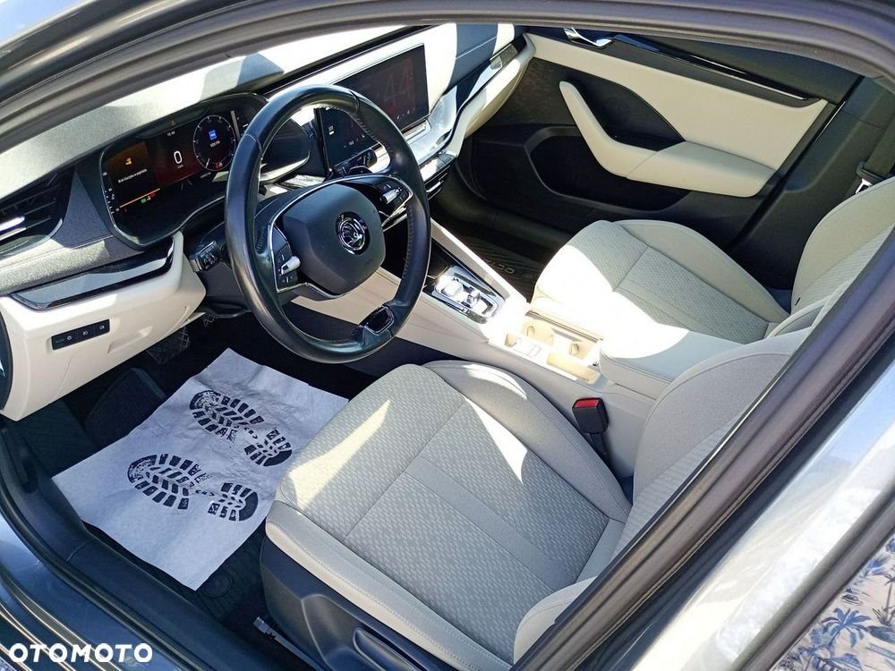 Skoda Octavia 2.0 TDI Style DSG - 19