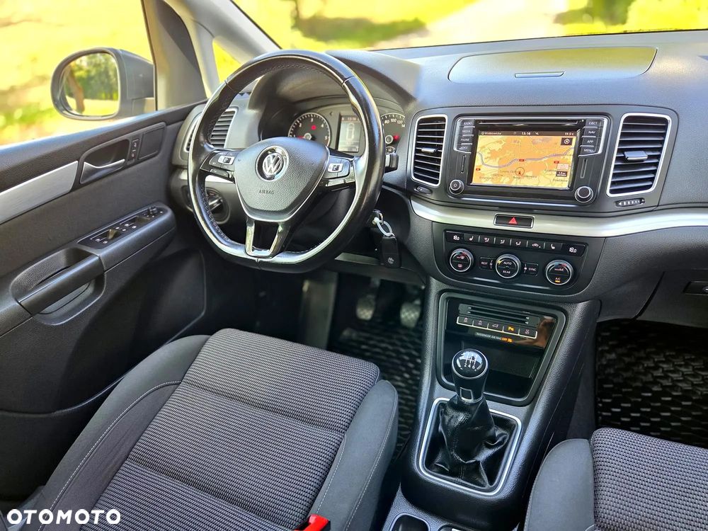 Volkswagen Sharan - 26