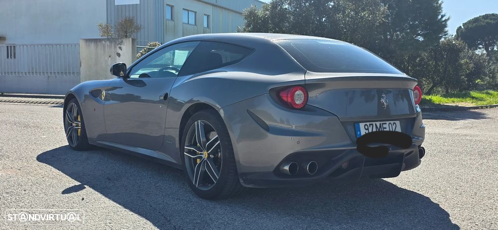 Ferrari FF 6.3 V12 - 7