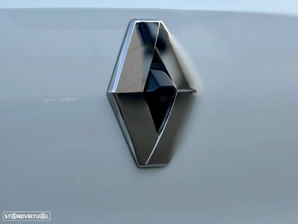 Renault Clio - 24