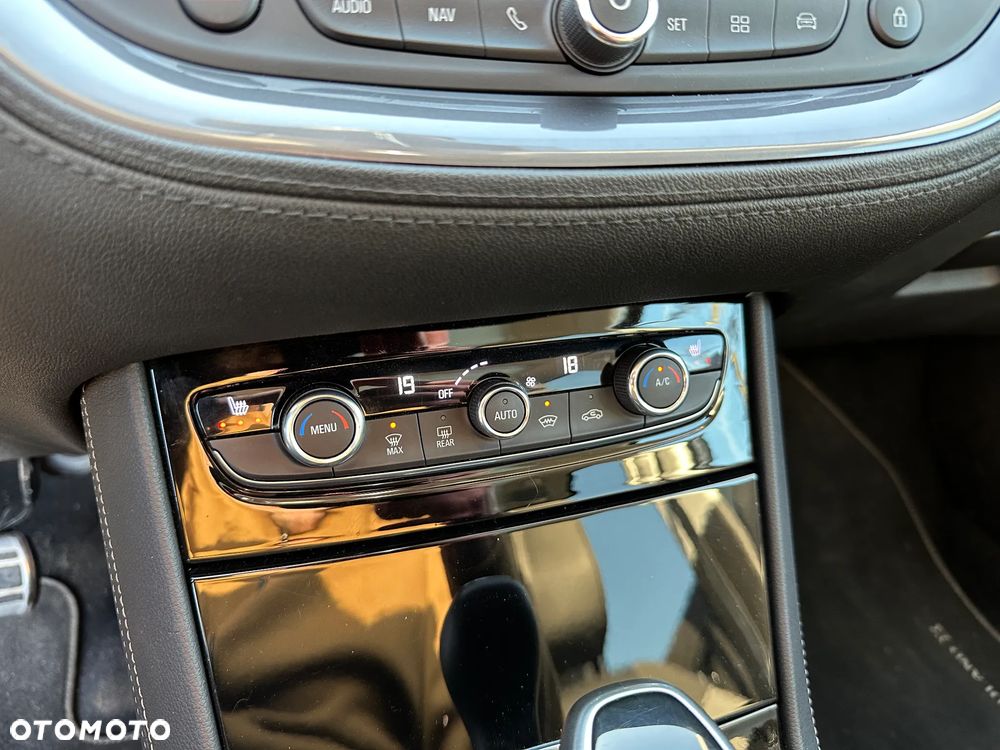 Opel Grandland X - 16