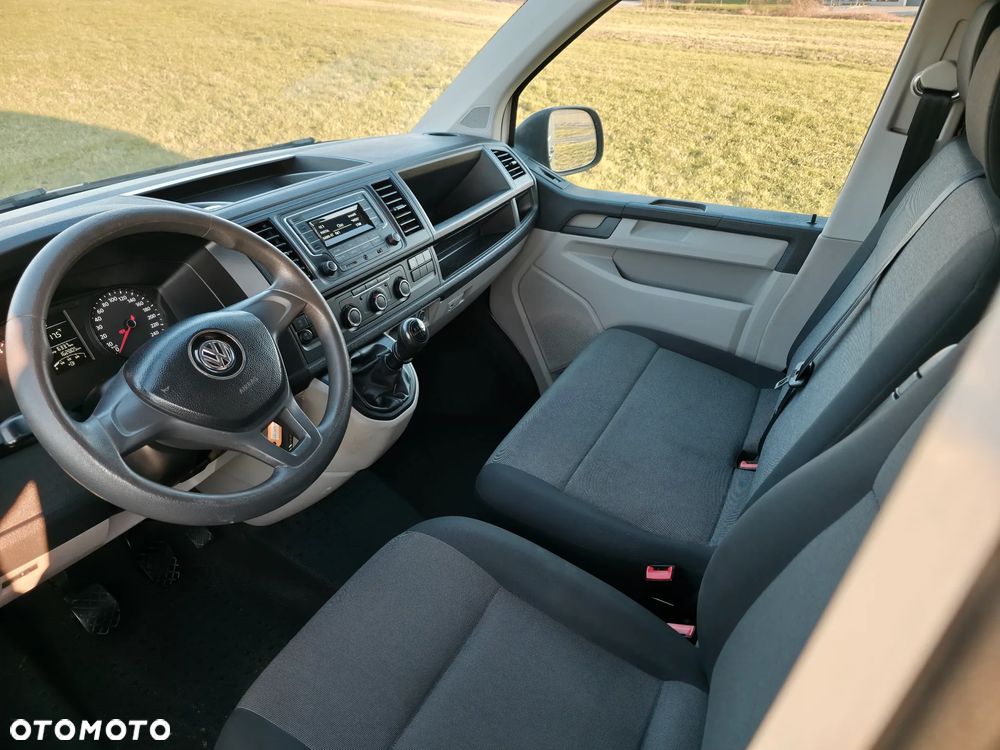 Volkswagen Transporter - 7