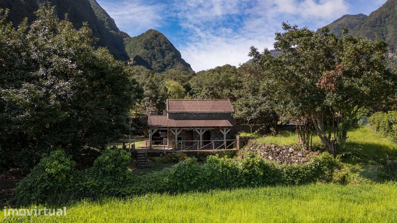 Palheiro | Chão da Ribeira com 1657m2 - Grande imagem: 2/26