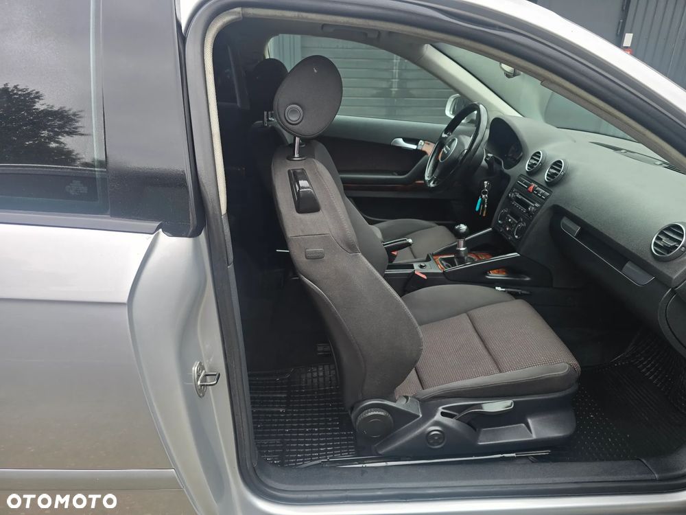 Audi A3 3-drzwiowe 2.0 TDI Ambition - 7