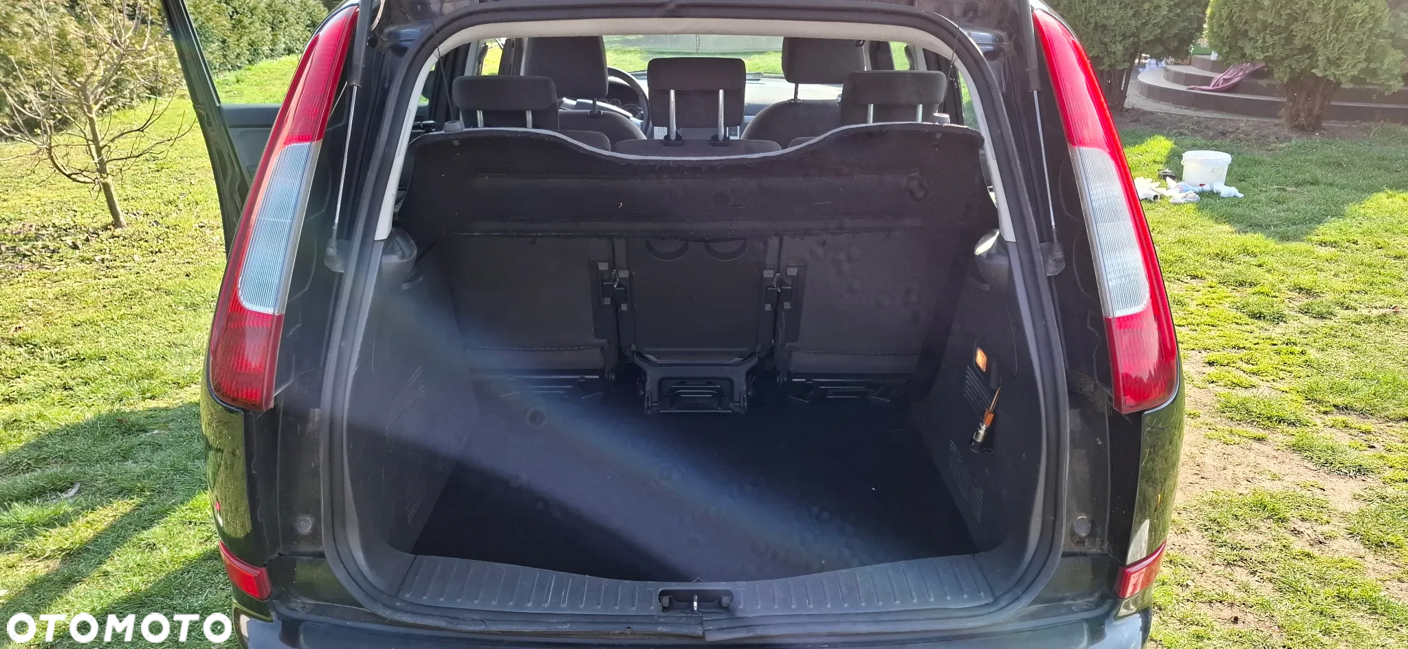 Ford C-MAX 1.6 Ambiente - 13