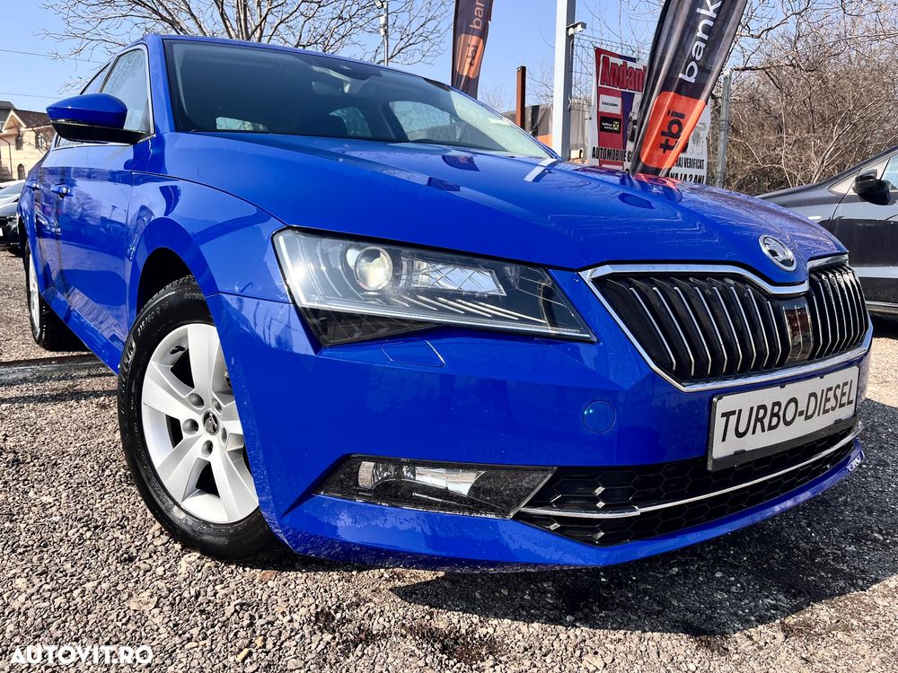 Skoda Superb 2.0 TDI DSG Sportline - 4