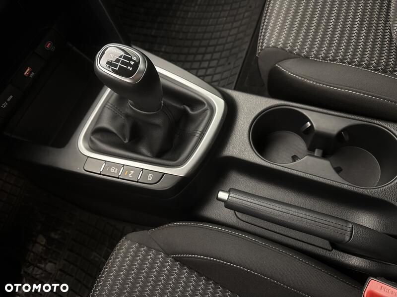 Kia Ceed 1.5 T-GDI M - 17