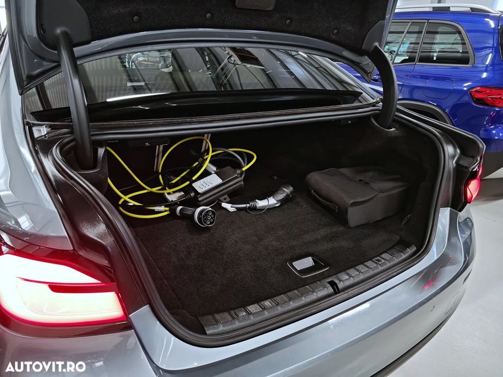 BMW Seria 5 520e AT PHEV - 30
