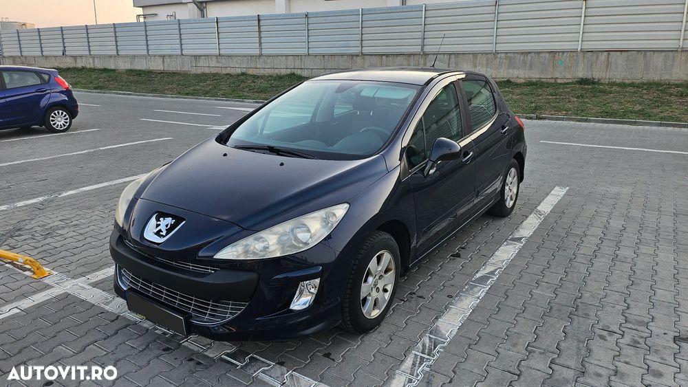 Peugeot 308 1.6E Premium - 4