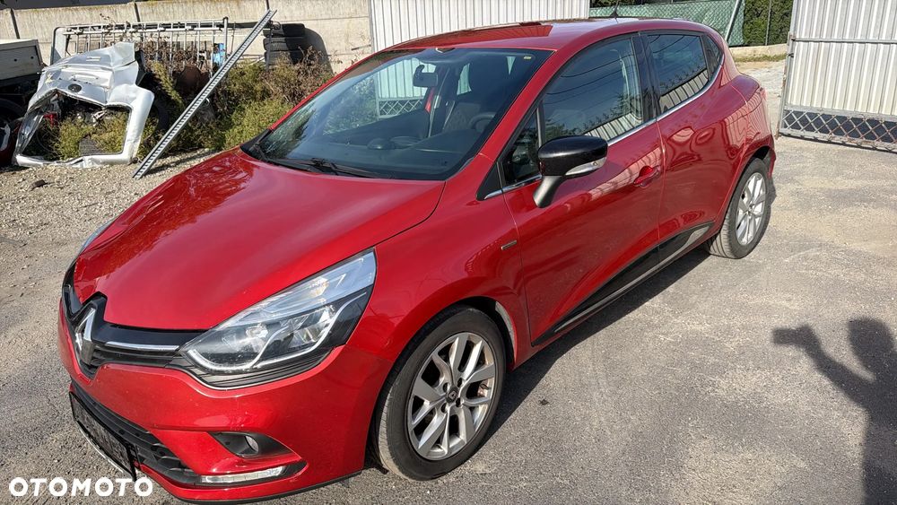 Renault Clio - 11