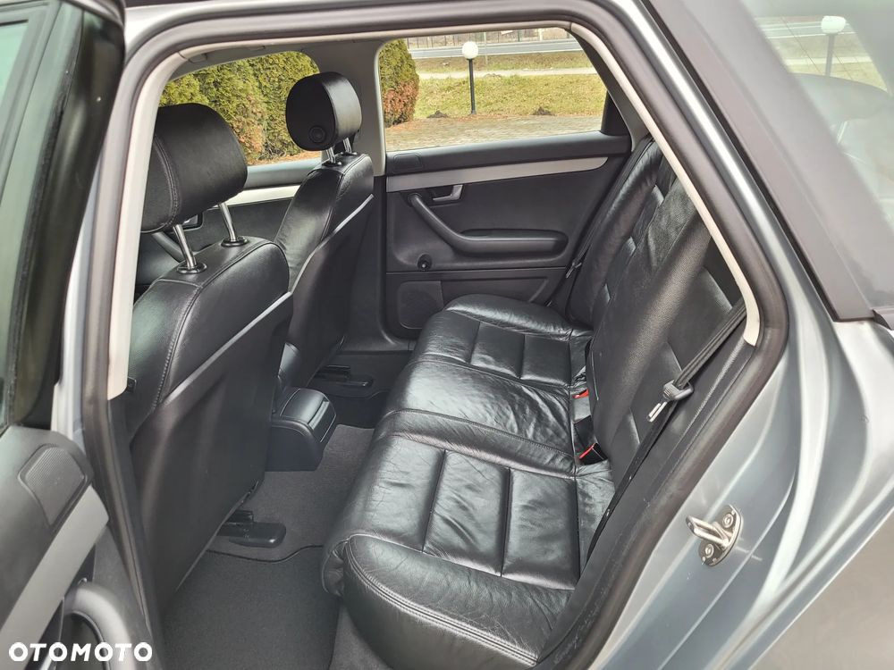 Audi A4 - 24