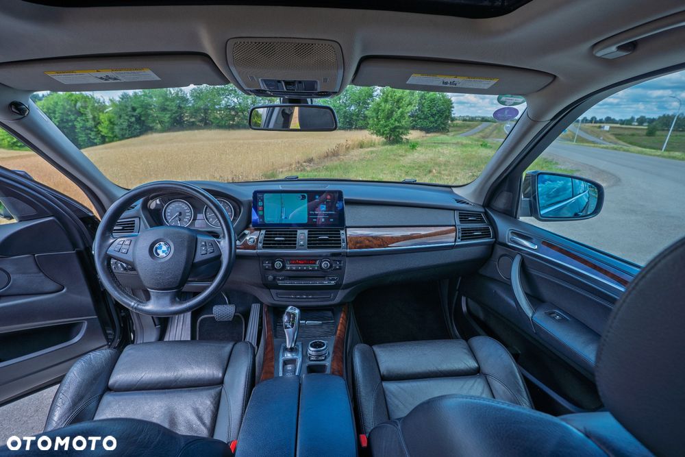 BMW X5 xDrive35i - 11