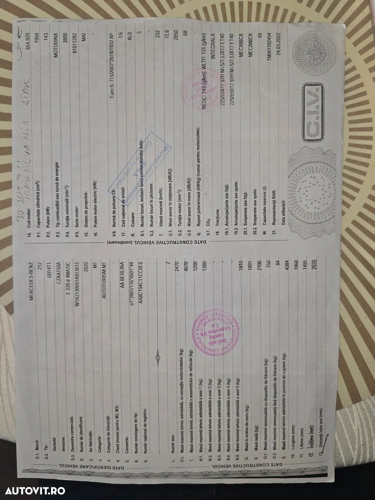 Mercedes-Benz E 220 d 4MATIC 9G-TRONIC - 8