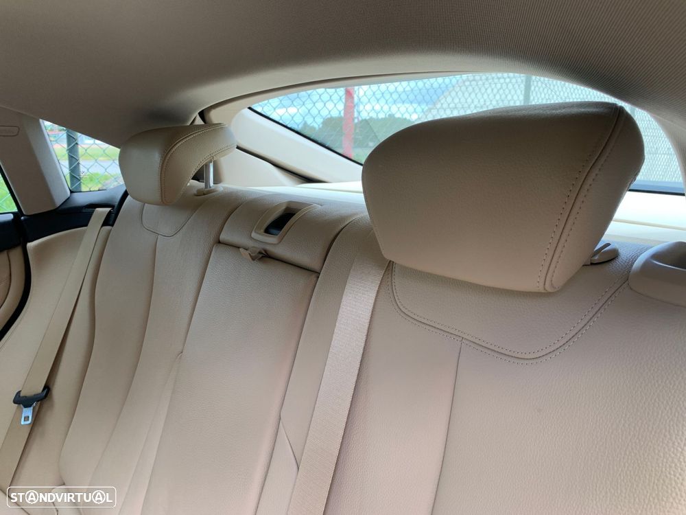 BMW 420 Gran Coupé d Pack M - 14