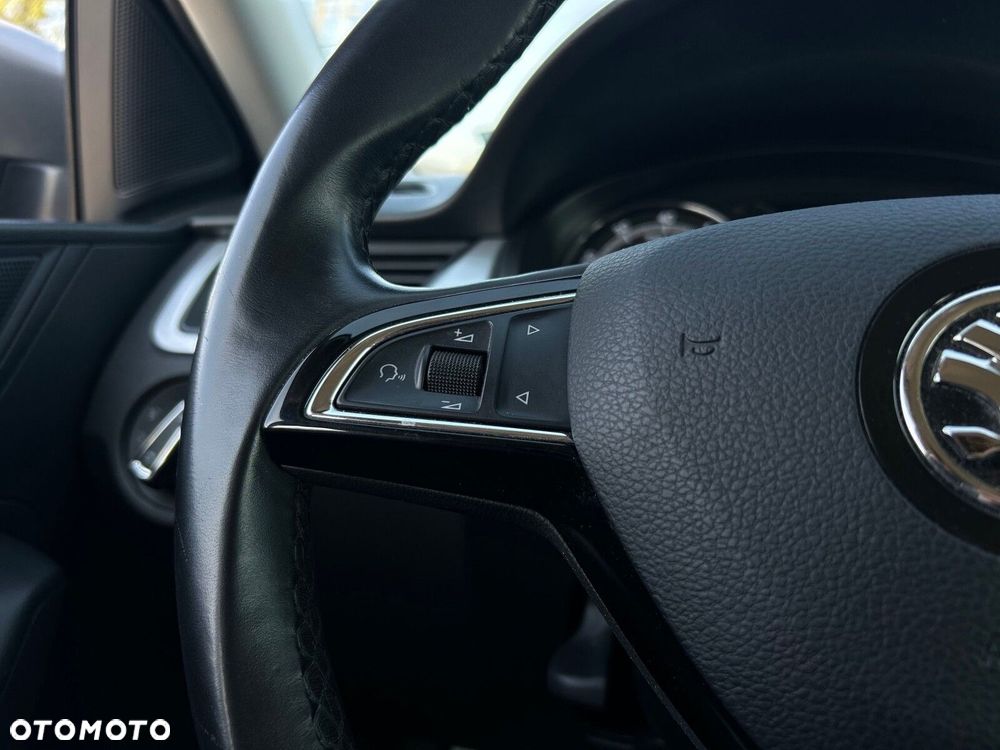 Skoda RAPID 1.0 TSI Ambition - 22