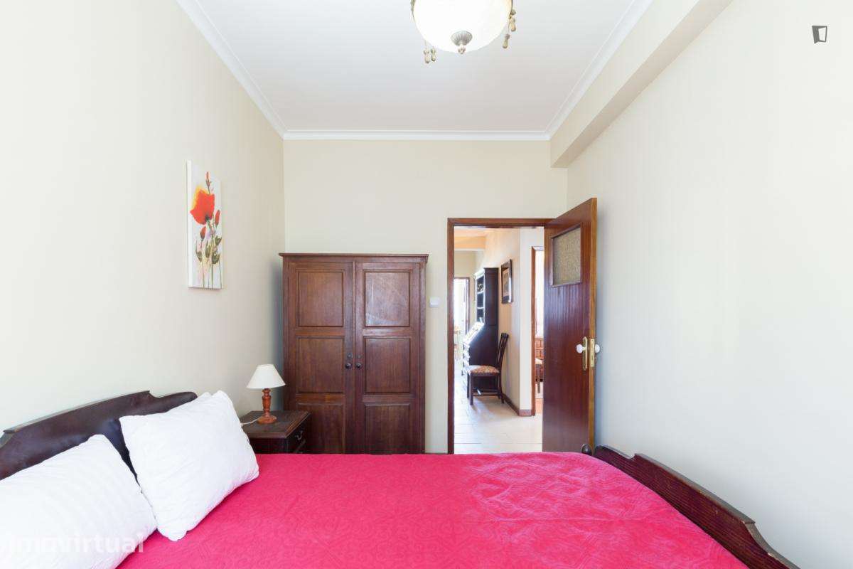 Quarto - localizado em Valongo Porto - Grande imagem: 2/18